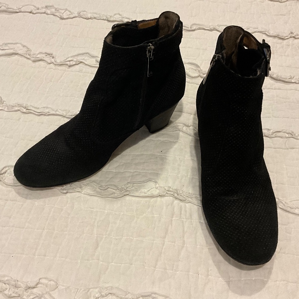 AQUATALIA France Ankle Bootie Black Suede Leather Buckle Made in Italy Size 9